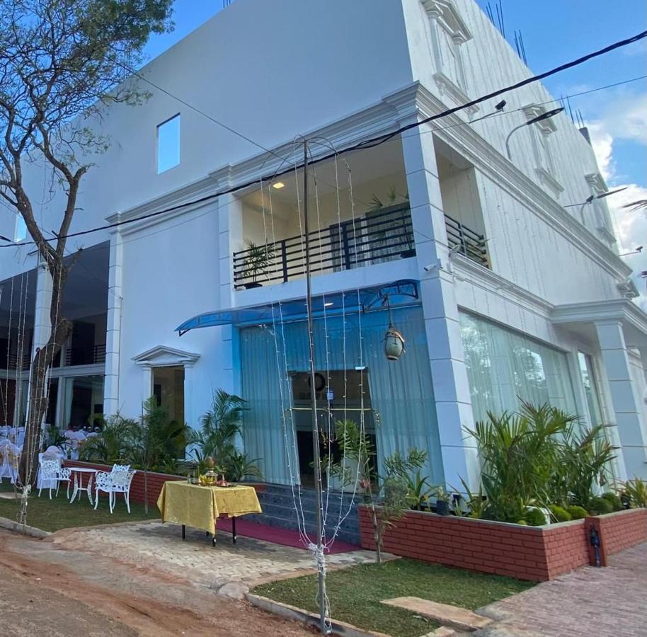 Hotel Northway Vavuniya 外观 照片