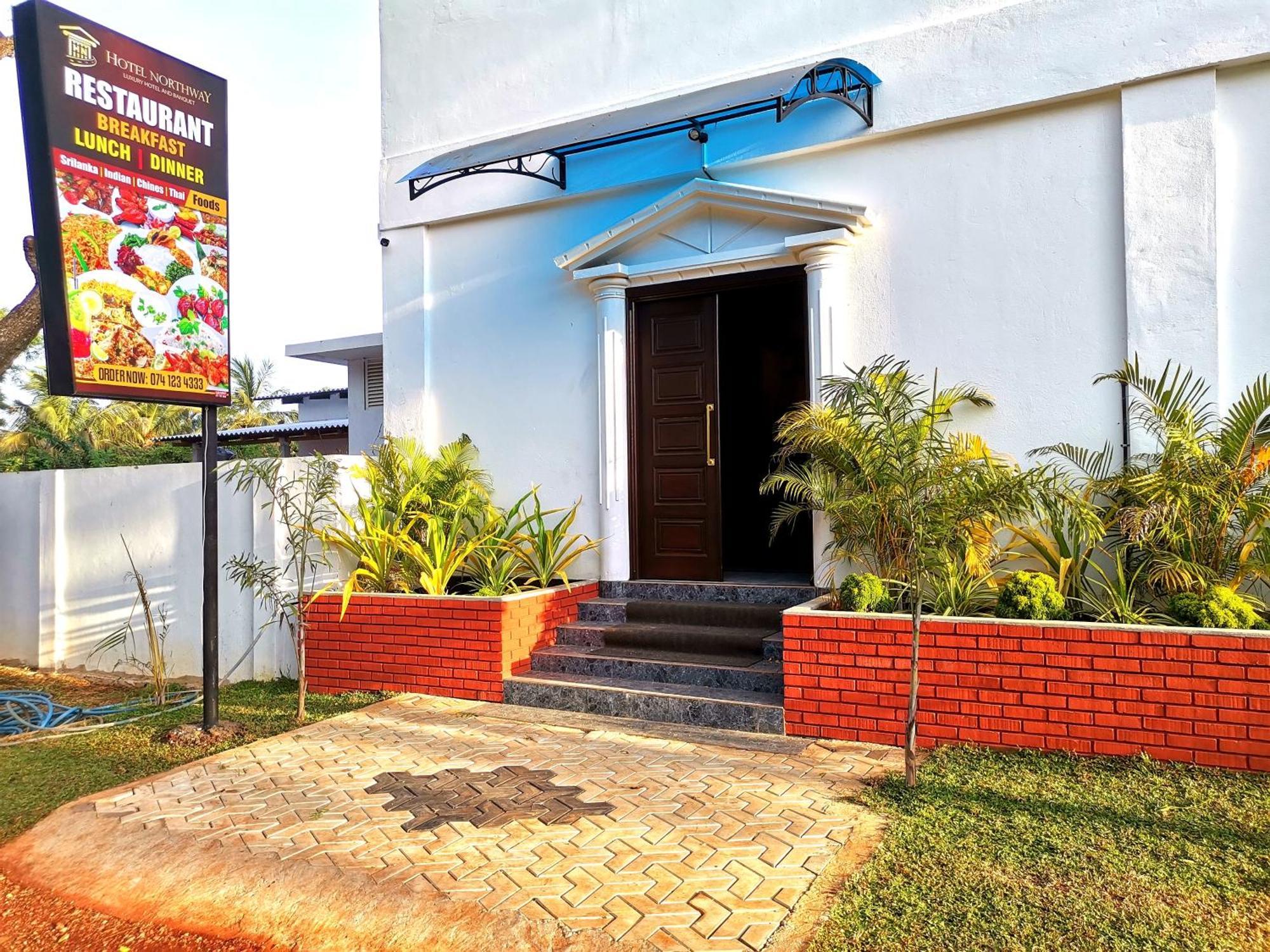Hotel Northway Vavuniya 外观 照片